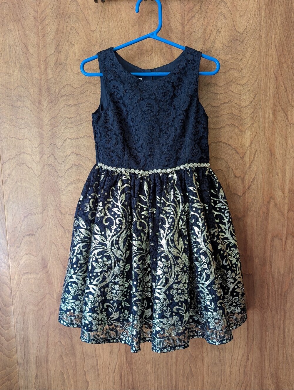 Laura Ashley London Girls Navy and Gold Floral Lace Metallic Brocade Dress 4